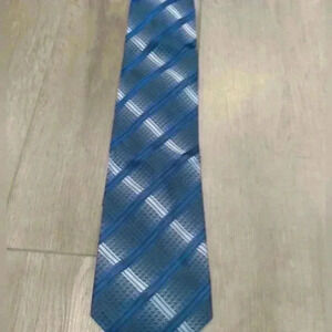 Simon Chang 100% silk  tie
